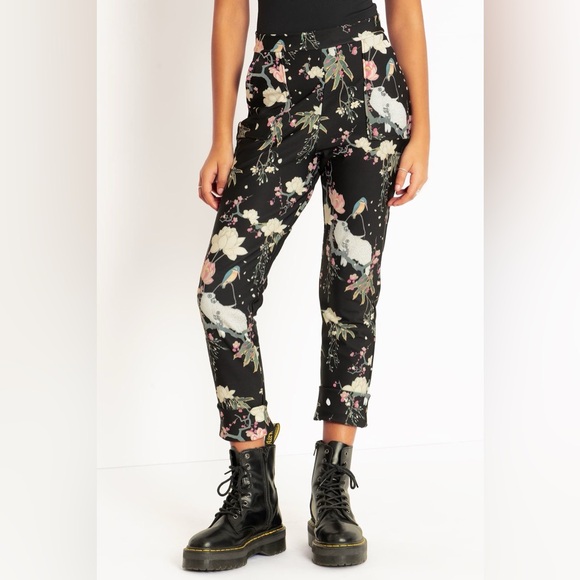 Blackmilk Koson Cockatoos Cuffed Pants - Picture 1 of 6